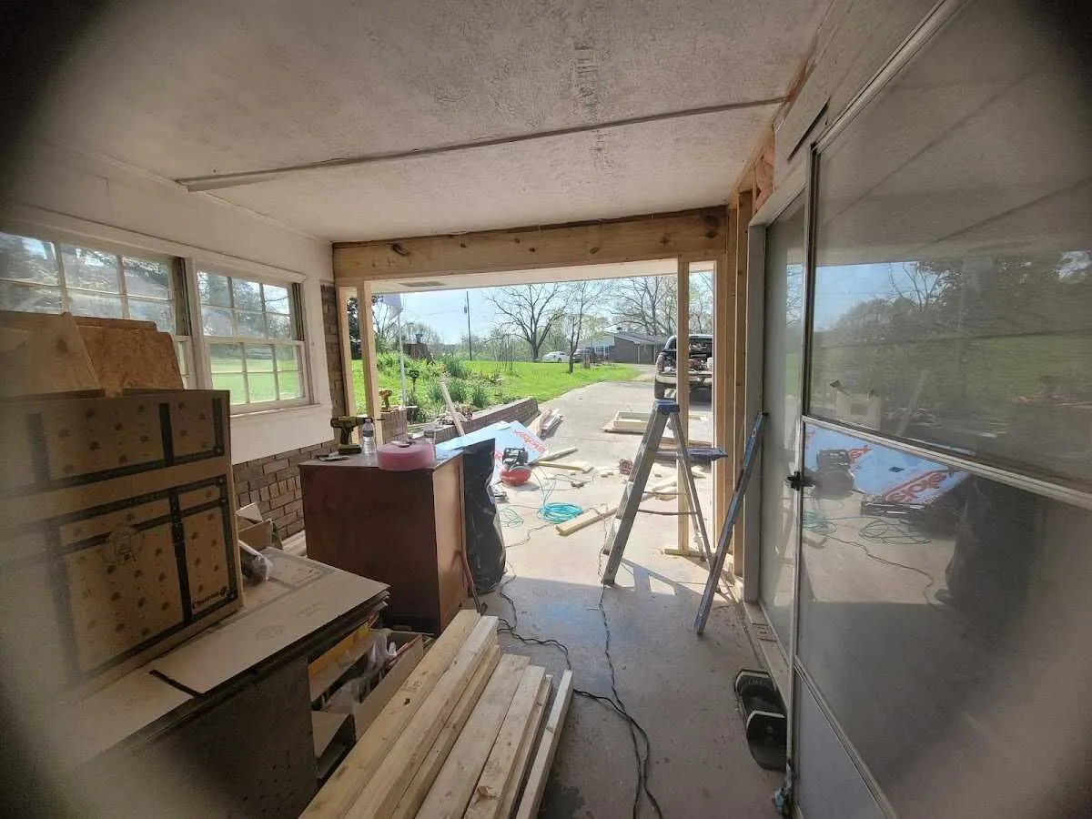 Air movers and dehumidifier for Water Mitigation Services in Ladson